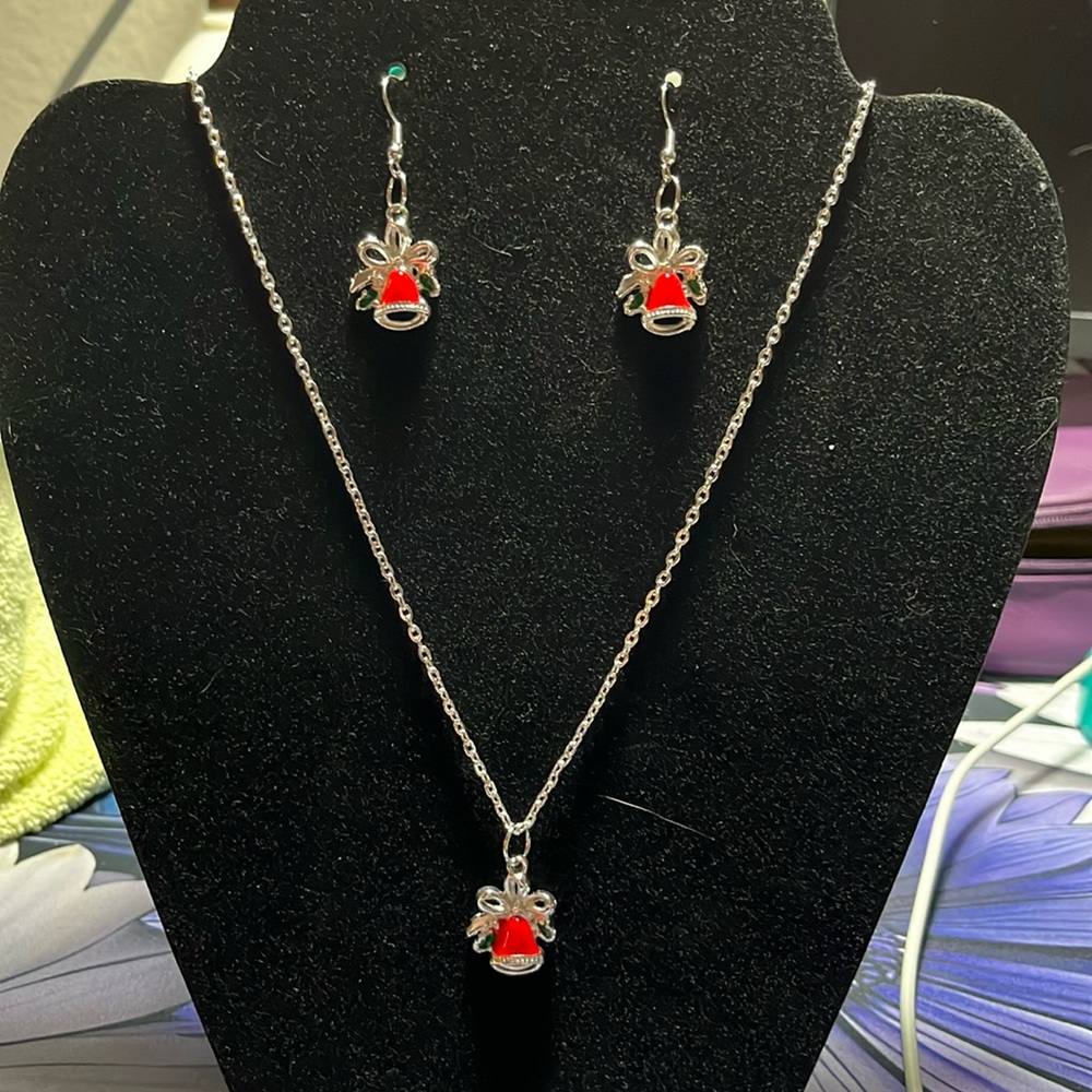 Red/Sliver Bell Christmas Jewelry Set.
